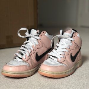 NIKE Pink High Top Sneakers Sz 7 US